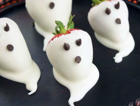 1443114399-strawberry-ghosts-index.jpg
