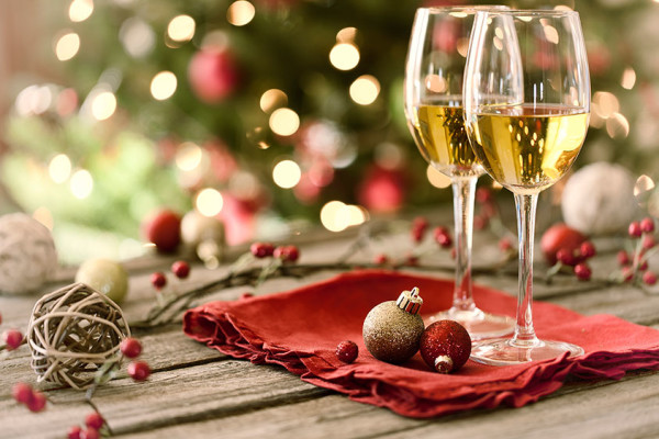 holiday_wine_tasting-600x400